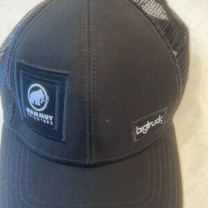 Big Truck hat Mammut 58 cm, great shape adjustable seeking adventure in every.
